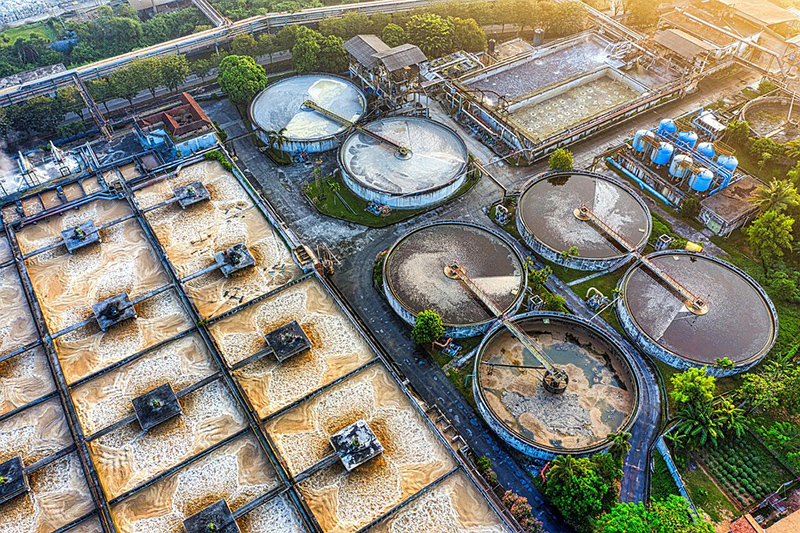 water-treatment-plant-7382931_960_720.jpg